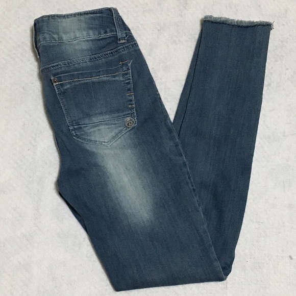 EUC Indigo Rein Distressed Skinny Jeans, Size 12 - Picture 6 of 7